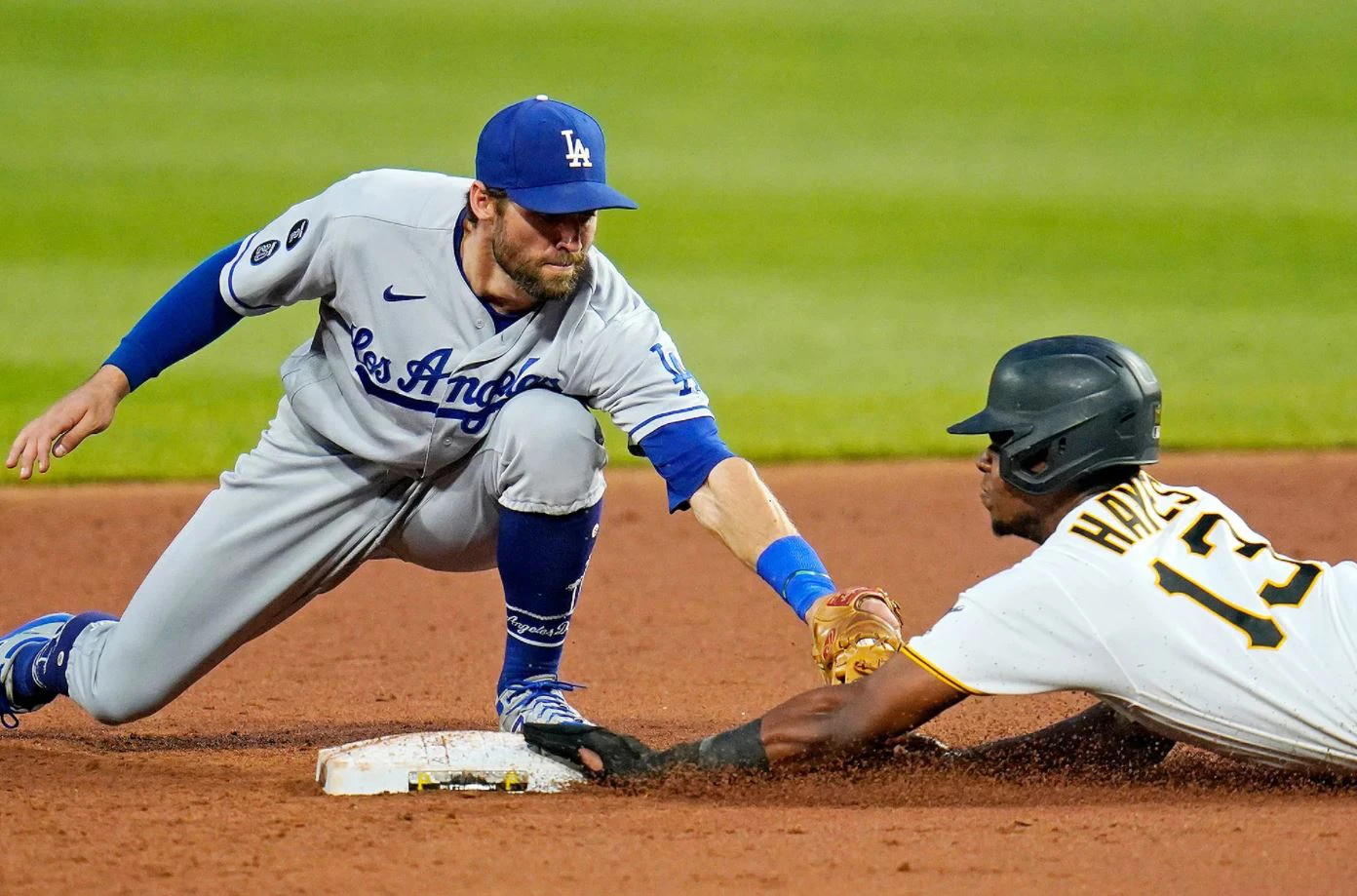 mlb-base betting on small short odds