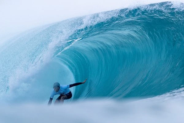 professional-surfers professional-surfers