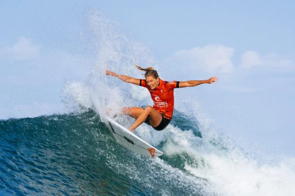 world-surf-league-betting-guide-professional-surfer world-surf-league-betting-guide-professional-surfer
