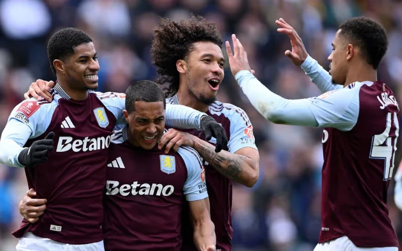 aston-villa-football-team aston-villa-football-team